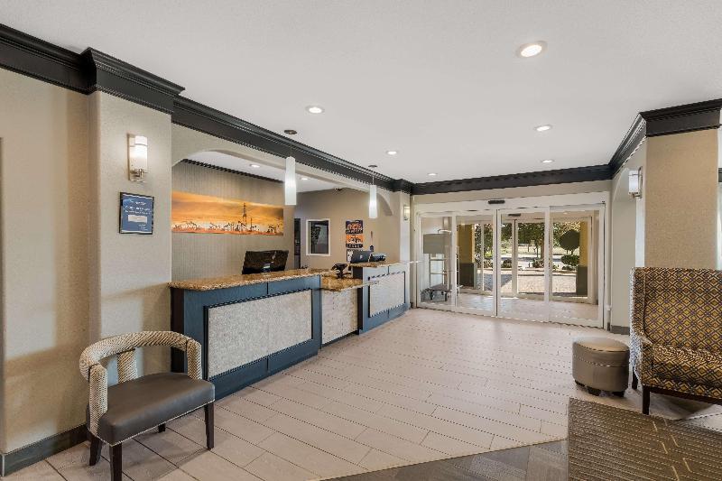 Best Western South Plains Inn & Suites image