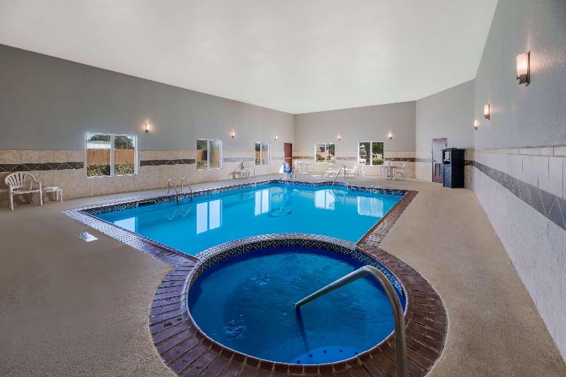 Best Western South Plains Inn & Suites image