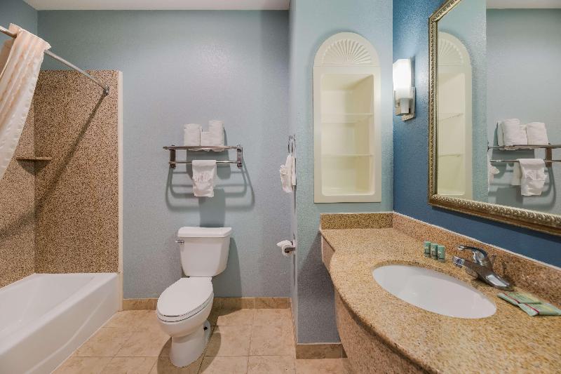 Best Western South Plains Inn & Suites image