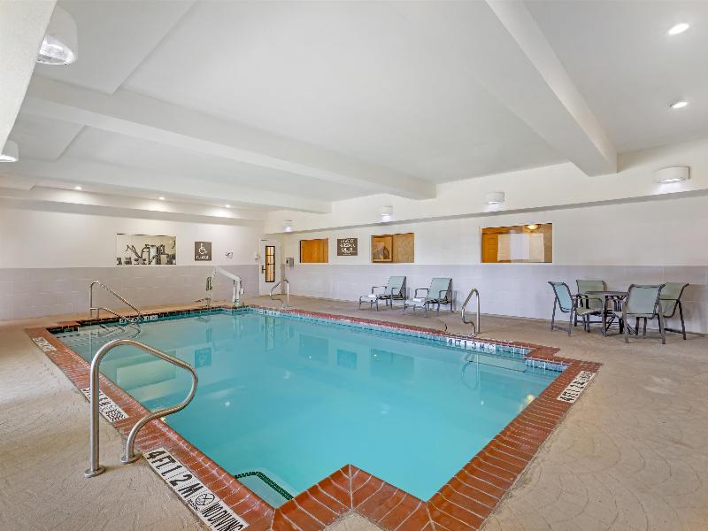 Best Western Plus Monica Royale Inn & Suites image