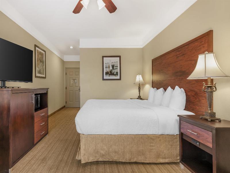 Best Western Plus Monica Royale Inn & Suites image