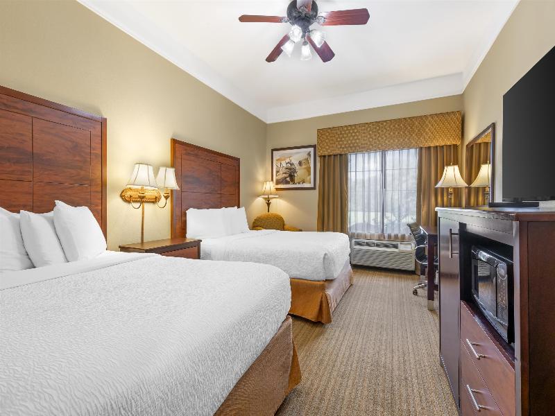 Best Western Plus Monica Royale Inn & Suites image
