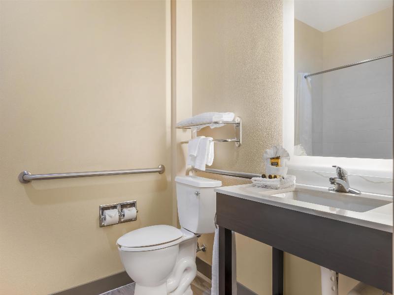 Best Western Plus Monica Royale Inn & Suites image