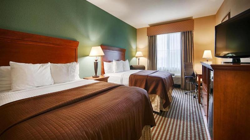Quality Inn & Suites - Marlin image 1