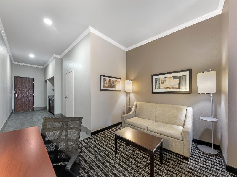 Best Western Plus Austin Airport Inn & Suites image