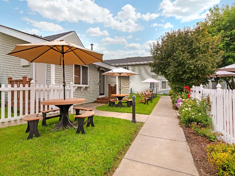 Best Western Plus Windjammer Inn & Conference Cent image