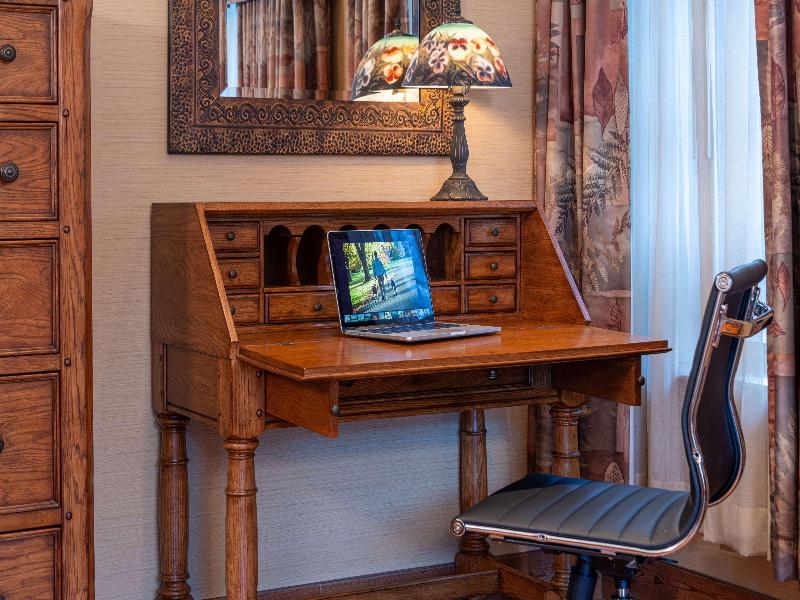 Best Western Plus Waterbury - Stowe image