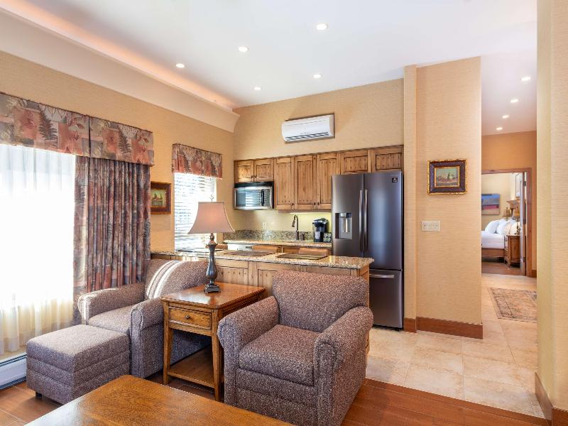 Best Western Plus Waterbury - Stowe image