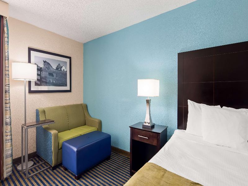 Best Western Leesburg Hotel & Conference Center image