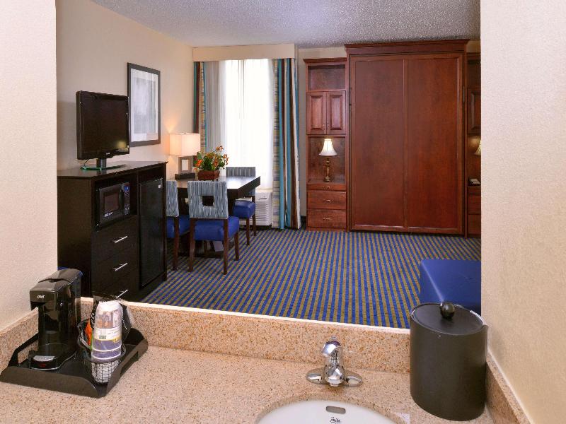 Best Western Leesburg Hotel & Conference Center image