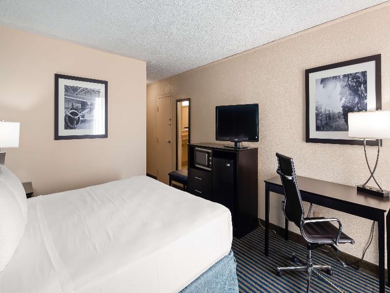 Best Western Leesburg Hotel & Conference Center image