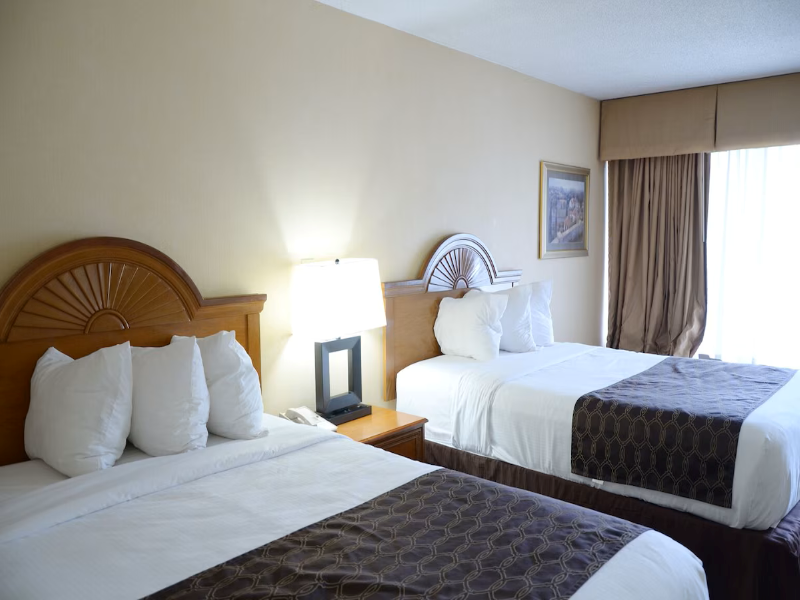Rodeway Inn — photo 23