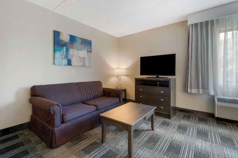 Best Western Plus Mount Vernon/Fort Belvoir image