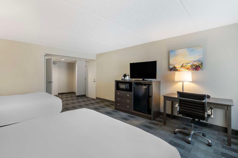 Best Western Plus Mount Vernon/Fort Belvoir image