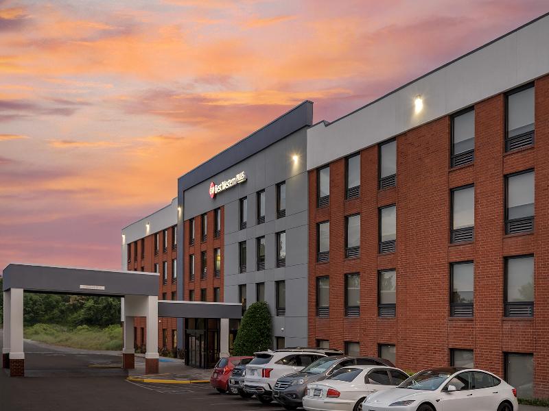 Best Western Plus Executive Hotel