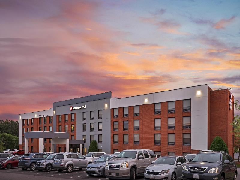 Best Western Plus Executive Hotel