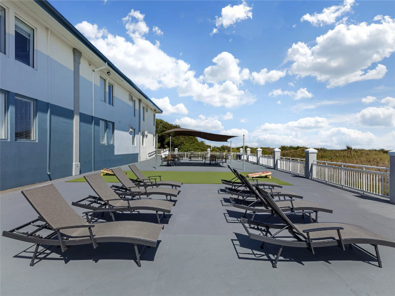 Best Western Plus Holiday Sands Inn & Suites image