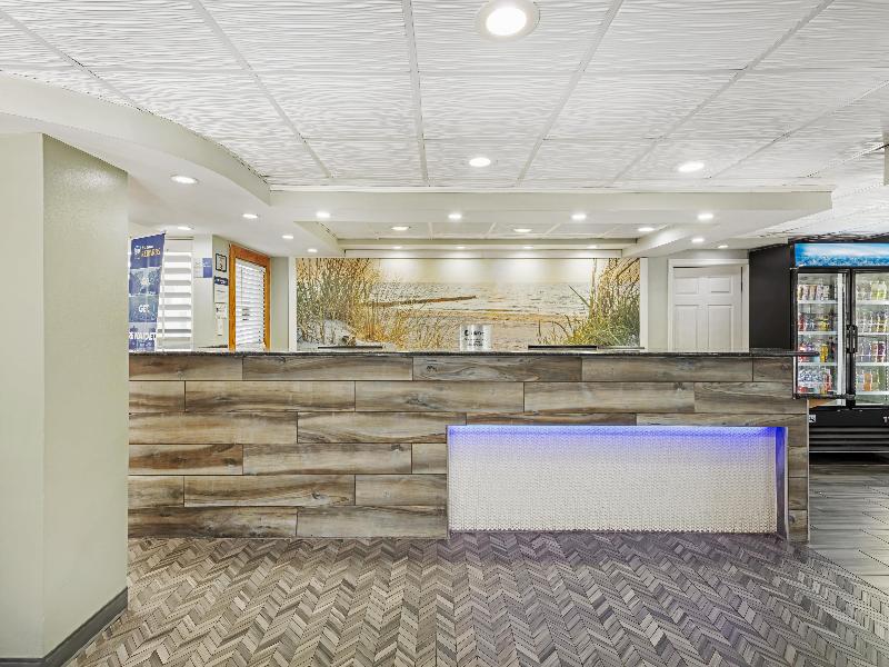 Best Western Plus Holiday Sands Inn & Suites image