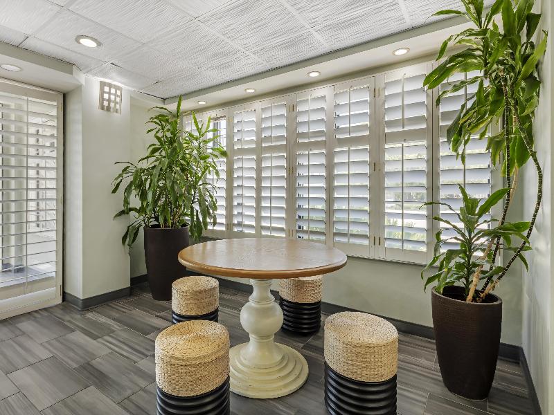 Best Western Plus Holiday Sands Inn & Suites image
