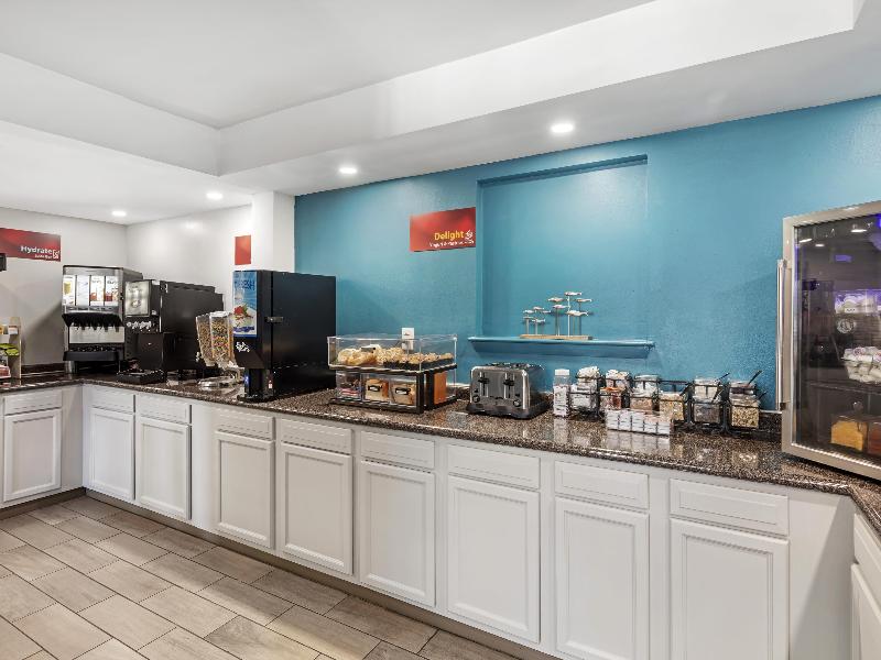Best Western Plus Holiday Sands Inn & Suites image