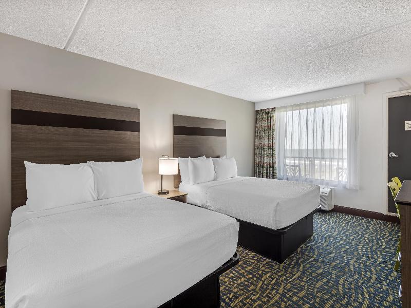 Best Western Plus Holiday Sands Inn & Suites image