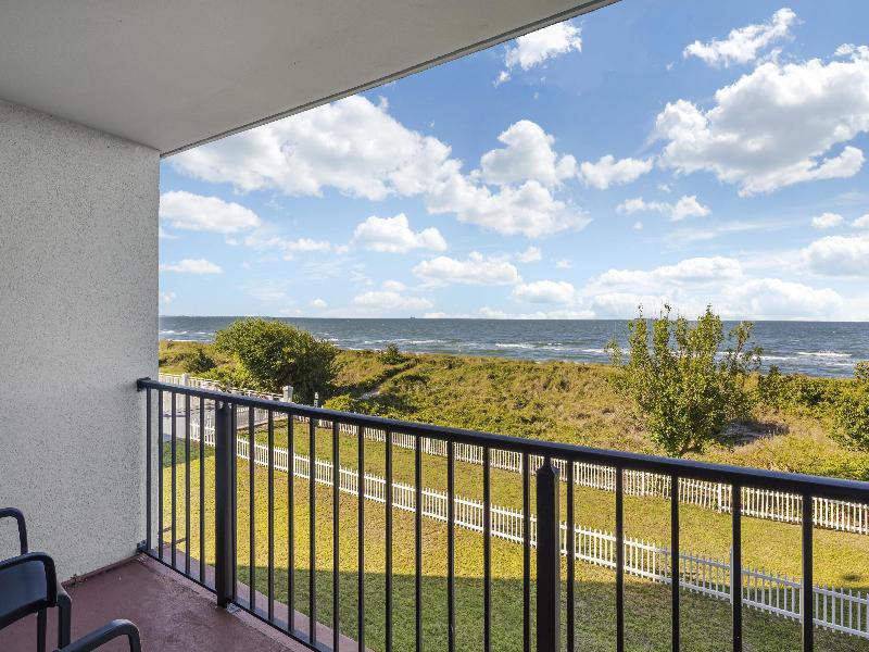 Best Western Plus Holiday Sands Inn & Suites image