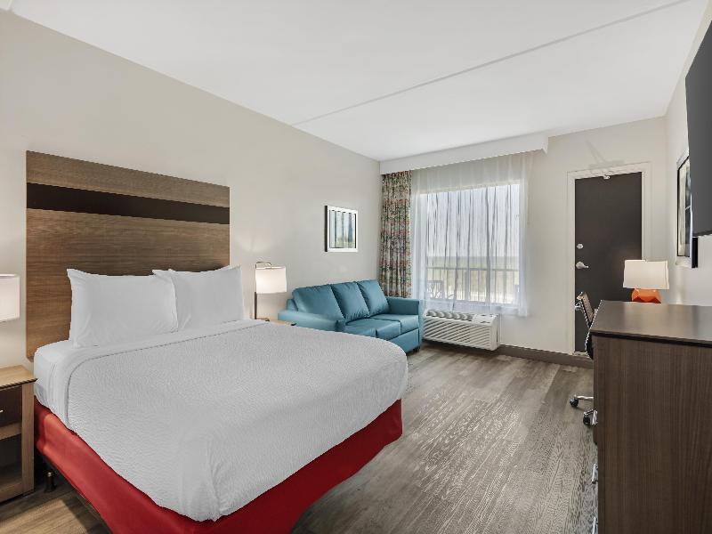 Best Western Plus Holiday Sands Inn & Suites image