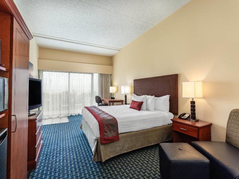 Ramada Plaza by Wyndham Virginia Beach Oceanfront image