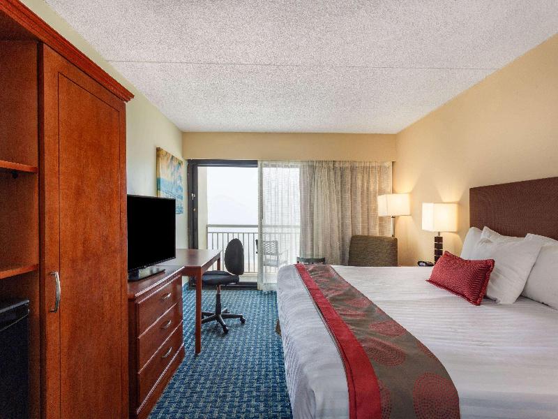Ramada Plaza by Wyndham Virginia Beach Oceanfront image