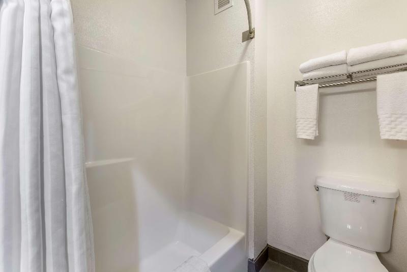 Best Western Plus South Hill Inn image