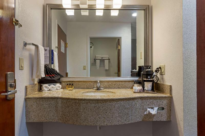 Best Western Plus South Hill Inn image