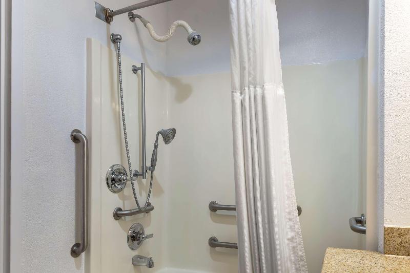 Best Western Plus South Hill Inn image
