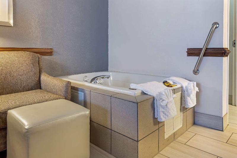Best Western Plus South Hill Inn image