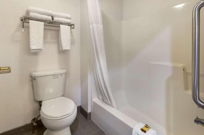 Best Western Plus South Hill Inn image