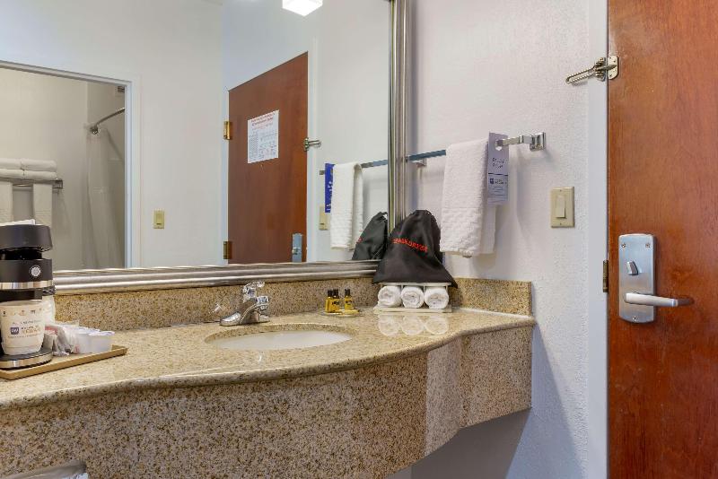 Best Western Plus South Hill Inn image