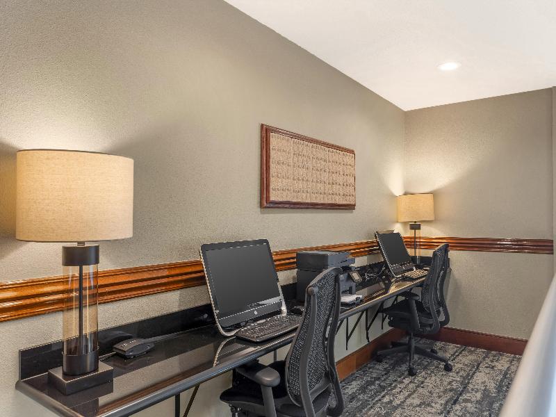 Best Western Plus Plaza by the Green image