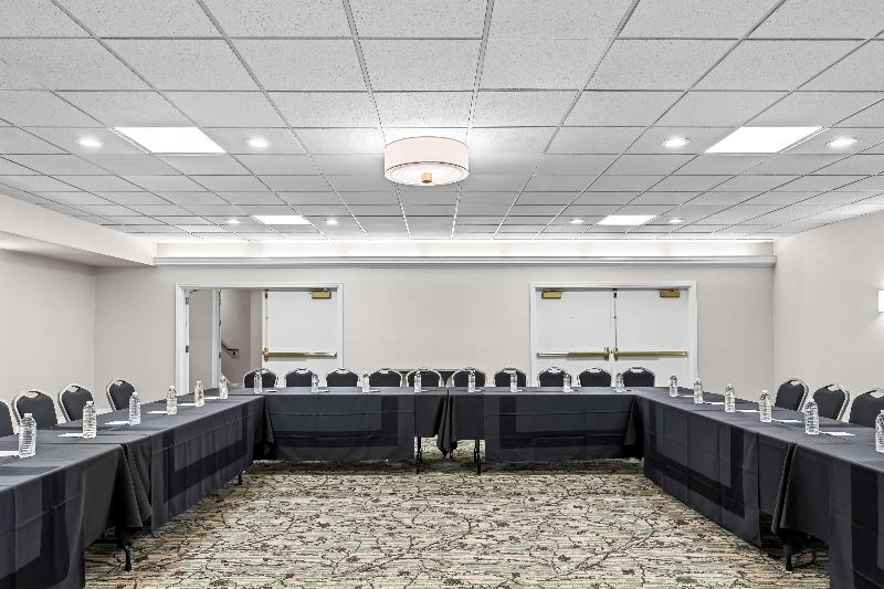 Bw Premier Plaza Hotel & Conference Center image
