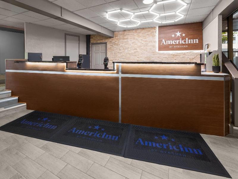 AmericInn by Wyndham Appleton Downtown