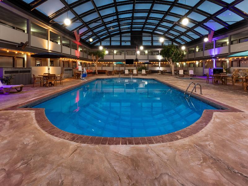 AmericInn by Wyndham Appleton Downtown