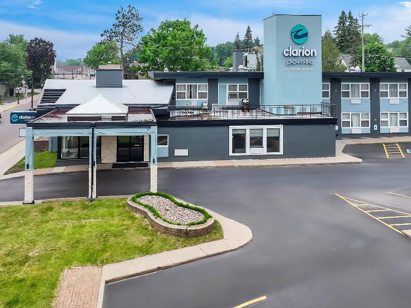 Clarion Pointe Rhinelander Downtown image