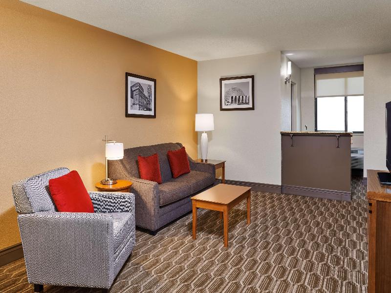 Bw Plus Milwaukee Airport & Conference Center image