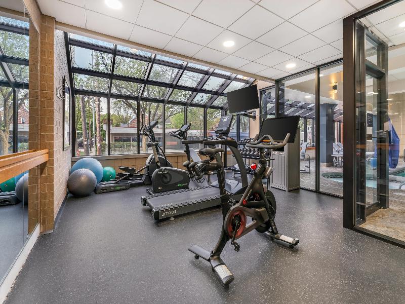 Best Western Plus Inntowner Madison image