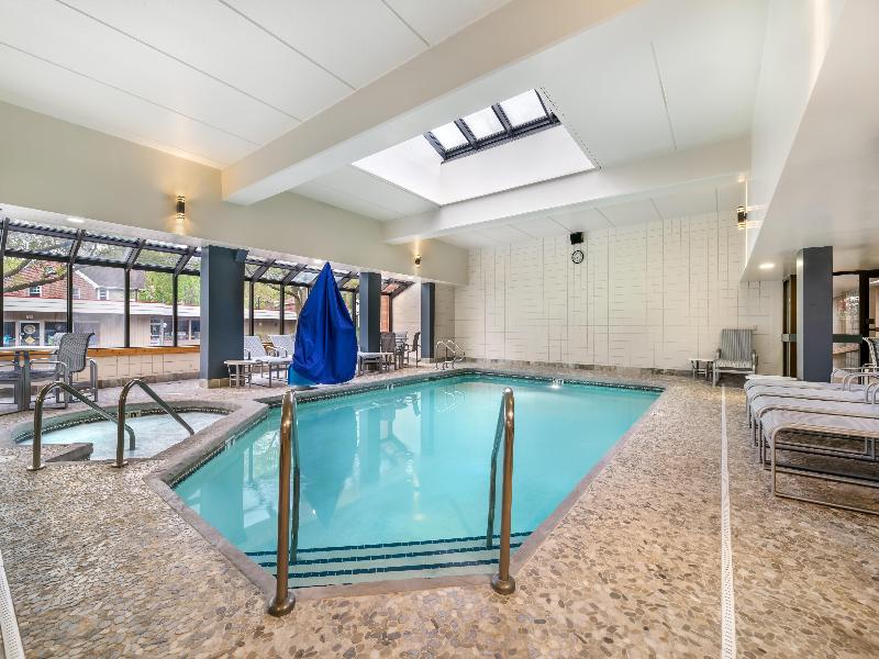Best Western Plus Inntowner Madison image