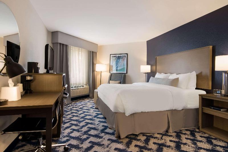 The Inn On Maritime Bay Ascend Hotel Collection image