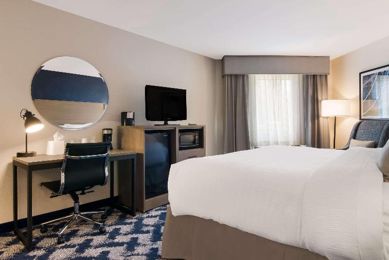 The Inn On Maritime Bay Ascend Hotel Collection image