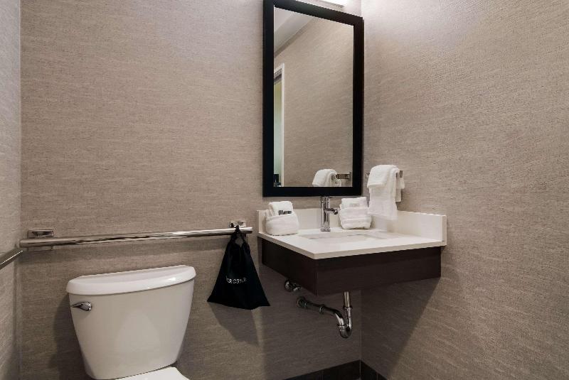 The Inn On Maritime Bay Ascend Hotel Collection image