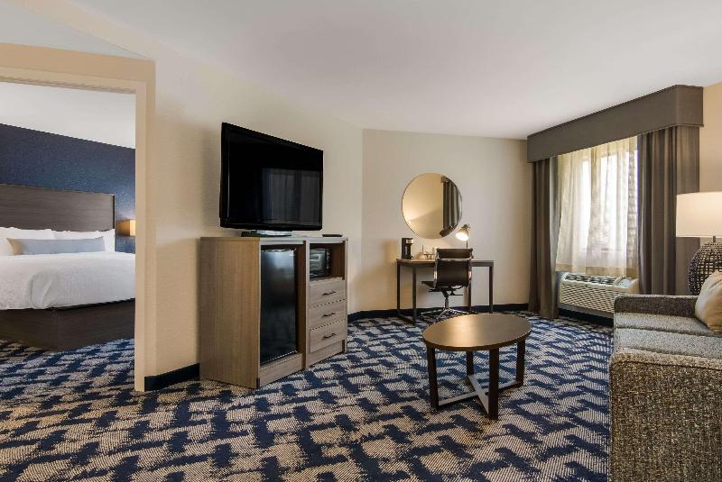 The Inn On Maritime Bay Ascend Hotel Collection image