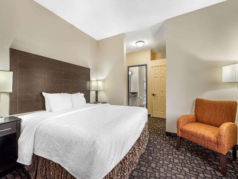 Bw Plover-Stevens Point Hotel & Conference Ctr image