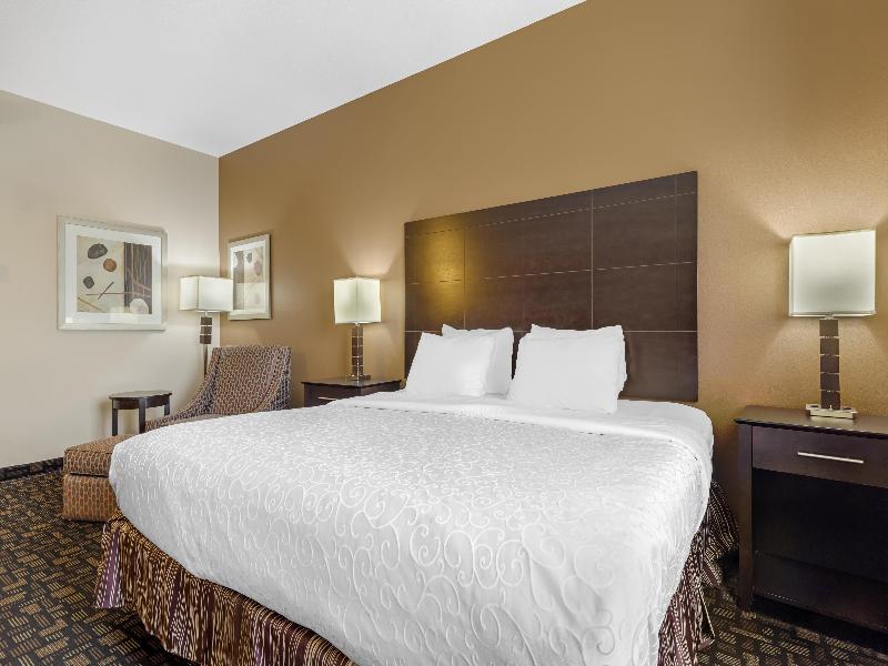 Bw Plover-Stevens Point Hotel & Conference Ctr image