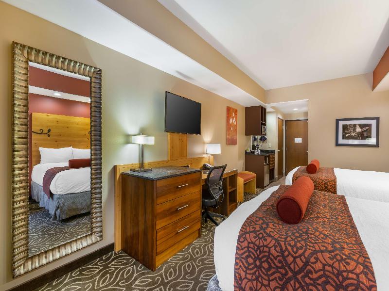 Best Western Premier Ivy Inn & Suites image